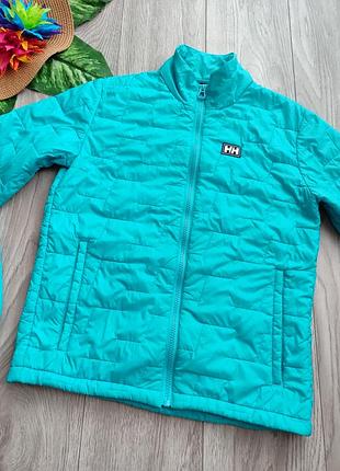 Бирюзовая легкая стеганая куртка подростковая детская от бренда helly hansen с утеплителем lifaloft возраст 12 лет 152 рост