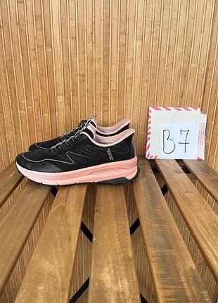Кроссовки skechers slip-ins: switch back - mist