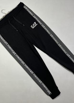Штани спортивні чоловічі ea7 emporio armani (6kpv63 pj07z) утеплені, чорні s