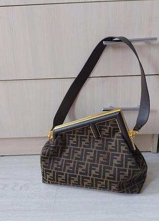 Трендова сумка fendi ferst