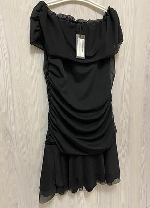 Чорна сукня boohoo з відкритими плечима та драпіруванням (розмір m/l, eur 40)