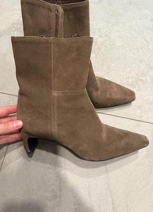Жіночі черевики zara замшеві коричневі 38 розмір