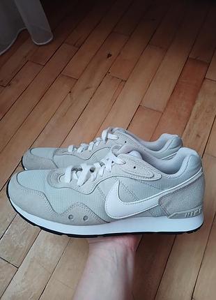 Замшеві кросівки nike