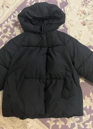 Куртка zara чорна з капюшоном