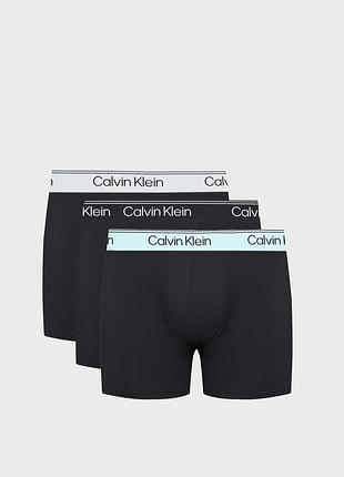 Calvin klein труси боксери. в чорному кольорі, з кольоровими резинками. в наборі 3 пари.
