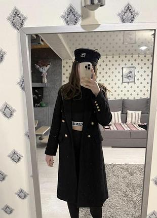 Пальто чорне з гудзиками 3