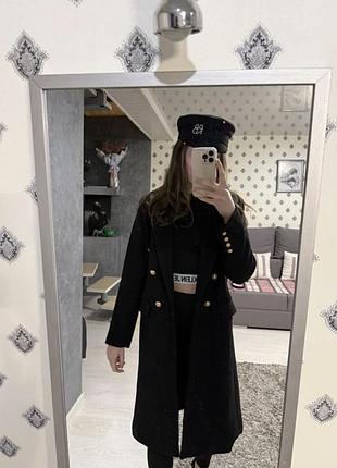 Пальто чорне з гудзиками 4