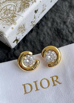 Сережки di--