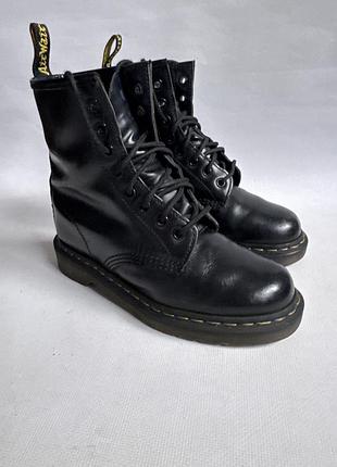 Шкіряні черевики dr. martens