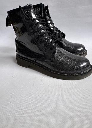 Черевки dr. martens