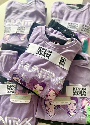 Флісова піжама хантрікс huntrix krop demon hunters фіолетова утеплена прімарк primark для дівчинки
