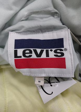 Куртка жіноча levi's р.м 5