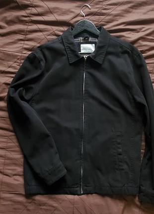 Куртка чоловіча pull & bear чорна