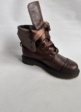 Шкіряні черевики dr. martens 6