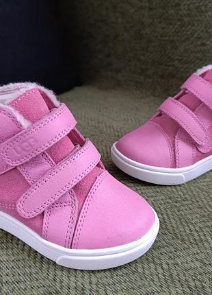 Черевики для дівчинки ugg рожеві