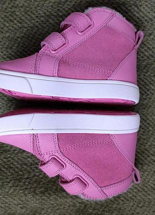 Черевики для дівчинки ugg рожеві 4