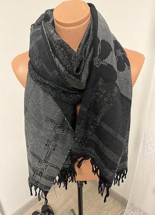 Жіночий шарф pashmina з квітковим принтом