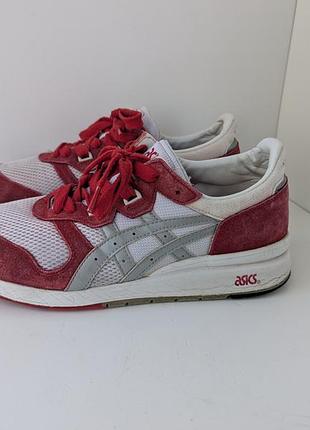 Кроссовки asics