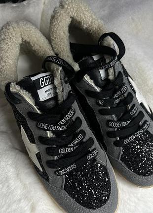Кросівки golden goose з хутром сірі