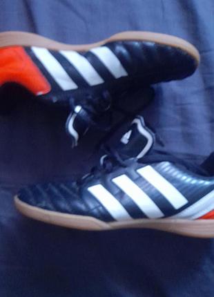Футзалки adidas davicto vi in (оригинал) - размер 37.3 (стелька 23.5 см)