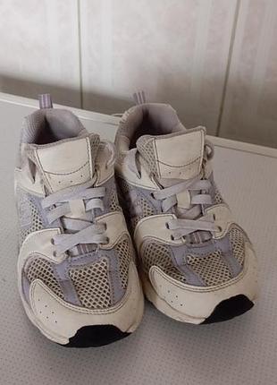 Кросівки new balance 2