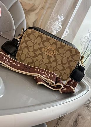 Сумка жіноча coach через плече бежева з коричневим принтом