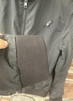 Куртка  бомбер чорна h&m розмір м 6