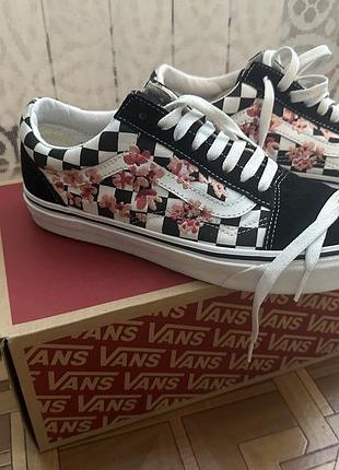 Кеди жіночі vans old skool чорні з квітковим принтом