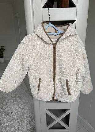 Шуба  zara з капюшоном
