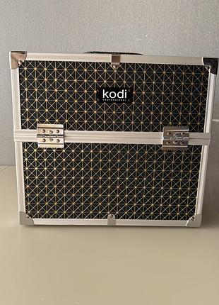 Кейс для косметики kodi professional чорний з геометричним принтом
