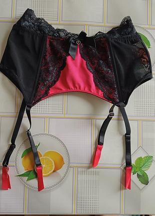 Пояс для чулок панчіх черно- червоного кольору lovehoney lingerie р. medium м