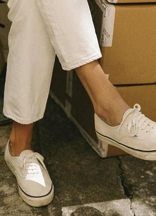 Vans кеди кросівки абсолютно нові але потрібно постірати щоб обновити колір білизни