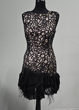 Короткое кружевное платье 2