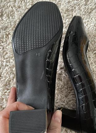 Лакові туфлі ara8 фото