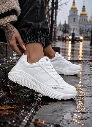 Стільні кросівки skechers білі універсальна модель 36-40 осінні-весняні кросівки міцні до води акційна ціна женские кроссовки скечерс