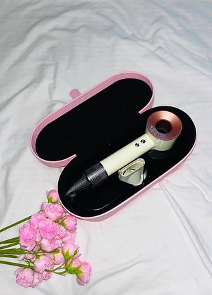 Фен dyson в кейсі 4