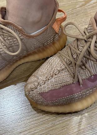 Продам жіночі кросівки adidas yeezy boost