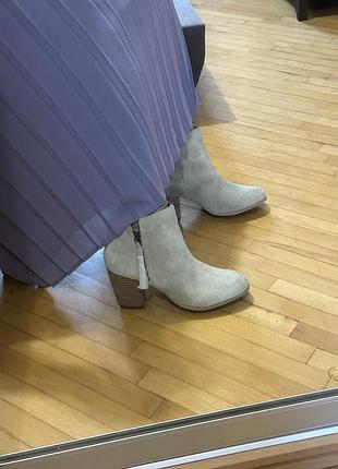 Козаки челси ботинки clarks pier one