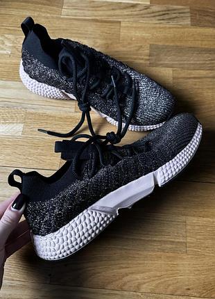 Кросівки жіночі bata чорні