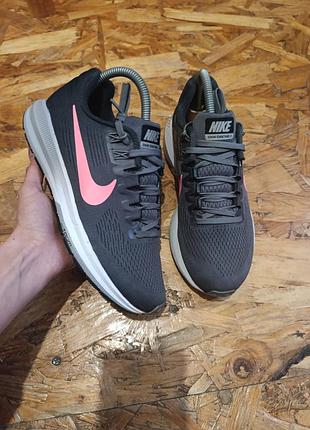 Оригінальні бігові кросівки nike air zoom structure 21 сірого кольору з яскраво-рожевим (bright crimson) логотипом swoosh 9047 01-004
