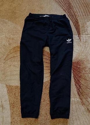 Спортивные штаны adidas
