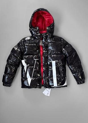 Пуховик valentino garavani х moncler puffer
цена: 3699 грн