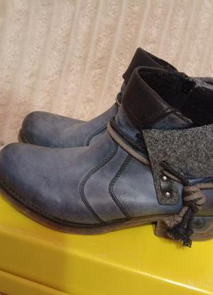Черевики жіночі