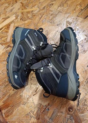 Оригінальні трекингові черевики на мембрані не промокні quechua waterproof decathlon