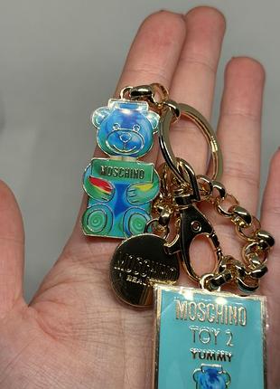 Оригінал moschino брелок 7