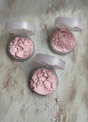 Пресована пудра з ефектом блюру без тальку  kosas cloud set baked powder