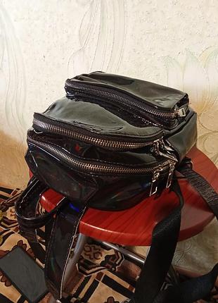 Рюкзачек лакированый.