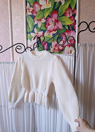 Красива плотна молочна кофта. 3