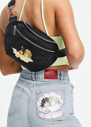 Чорна банка,сумка на плече з ангелпми fiorucci
