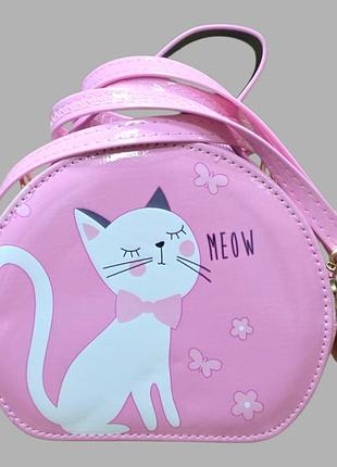 Детская сумочка через плечо лаковая с ремешком котик meow розовая